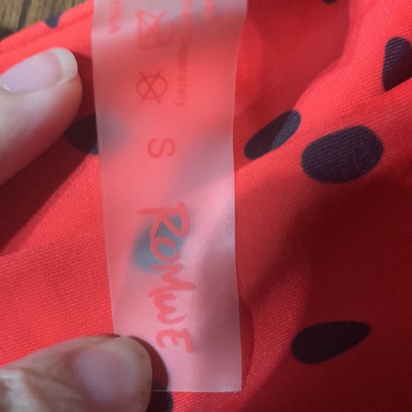 *2 FOR $5* ROMWE. Watermelon Bikini bottoms. Size: Small A21 - Picture 3 of 3